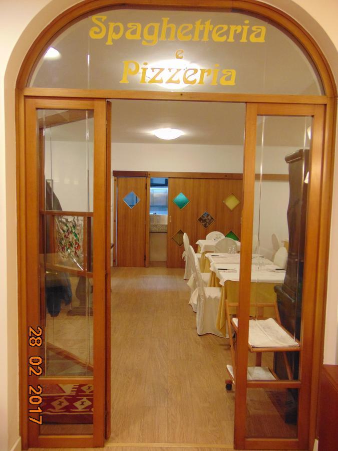 Hotel Mazzocchetti Citta Sant'Angelo Exterior foto