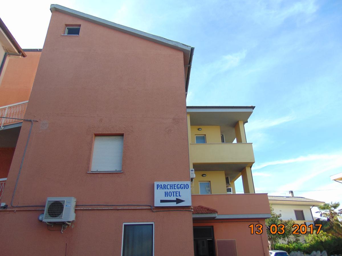 Hotel Mazzocchetti Citta Sant'Angelo Exterior foto