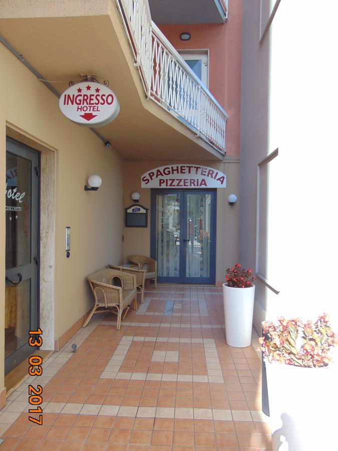 Hotel Mazzocchetti Citta Sant'Angelo Exterior foto