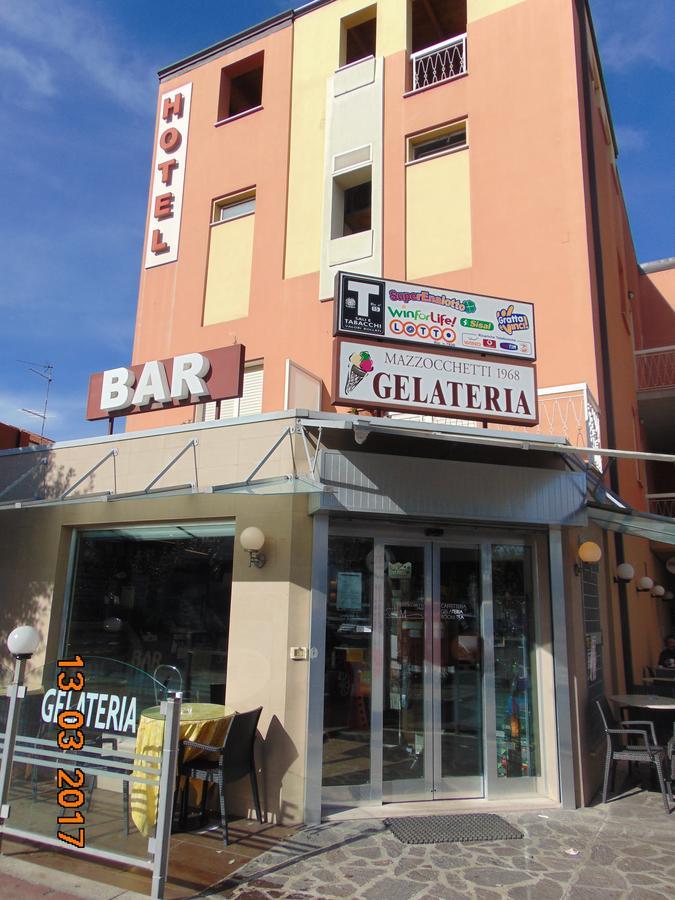 Hotel Mazzocchetti Citta Sant'Angelo Exterior foto